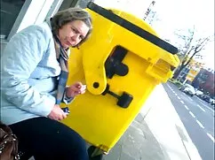 Recogió y se folló m ...