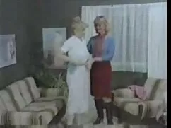 Un trío de chicas ti ...