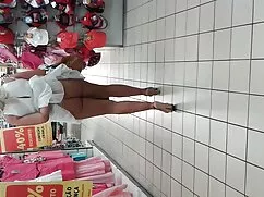 Bonita rubia disfrut ...