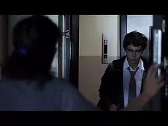 Una pareja seduce a  ...