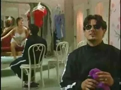 Mujer bonita le hace ...