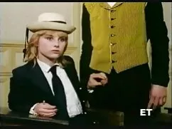 Dama blanca folla ma ...